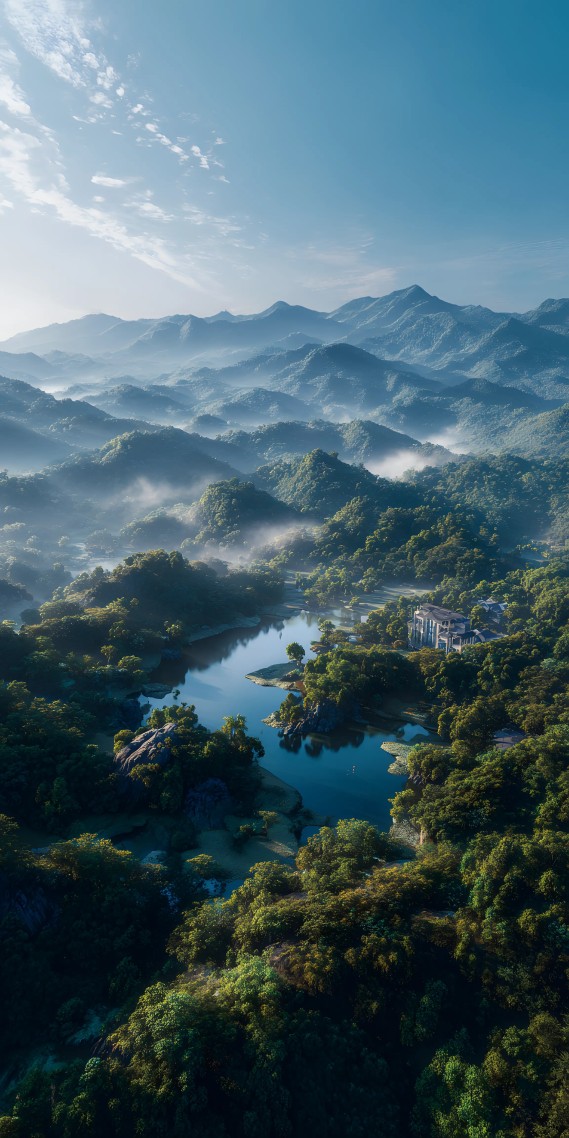 静谧湖山，晨雾如纱